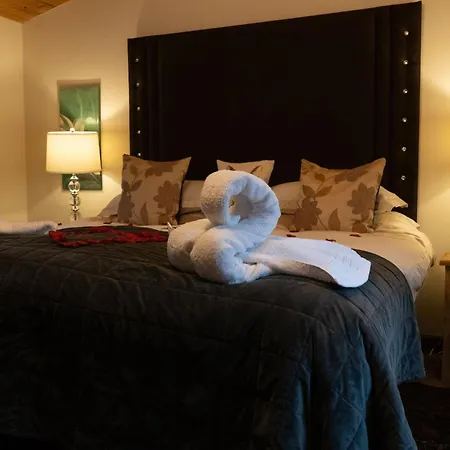 Britannia Petite * Selby