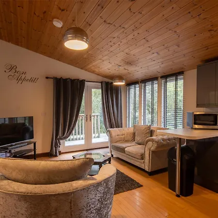 Britannia Petite Villa Selby