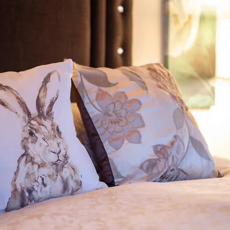 Villa Britannia Petite - Still Rabbit - Hot Tub - Yorkshire