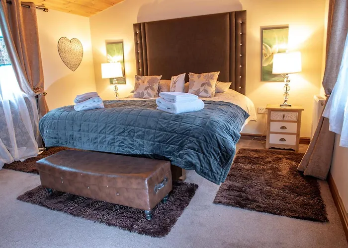Villa Britannia Petite - Still Rabbit - Hot Tub - Yorkshire