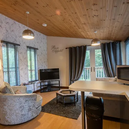 Villa Britannia Petite - Still Rabbit - Hot Tub - Yorkshire *
